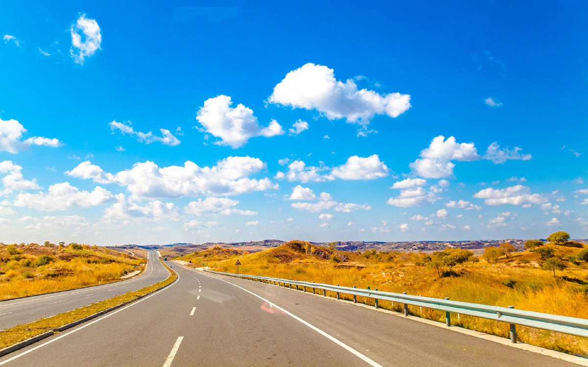 宁静的高速公路