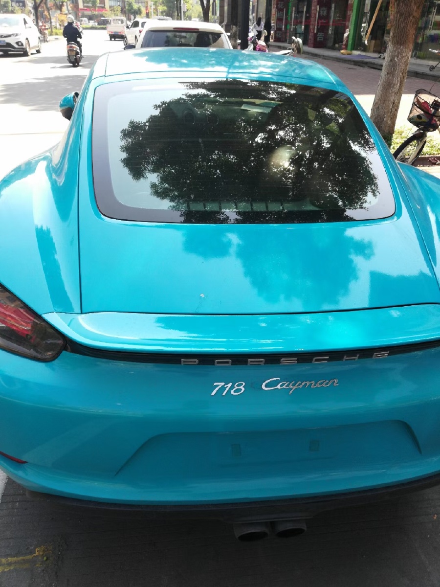 这是我刚买的保时捷718颜色宝蓝色2坐