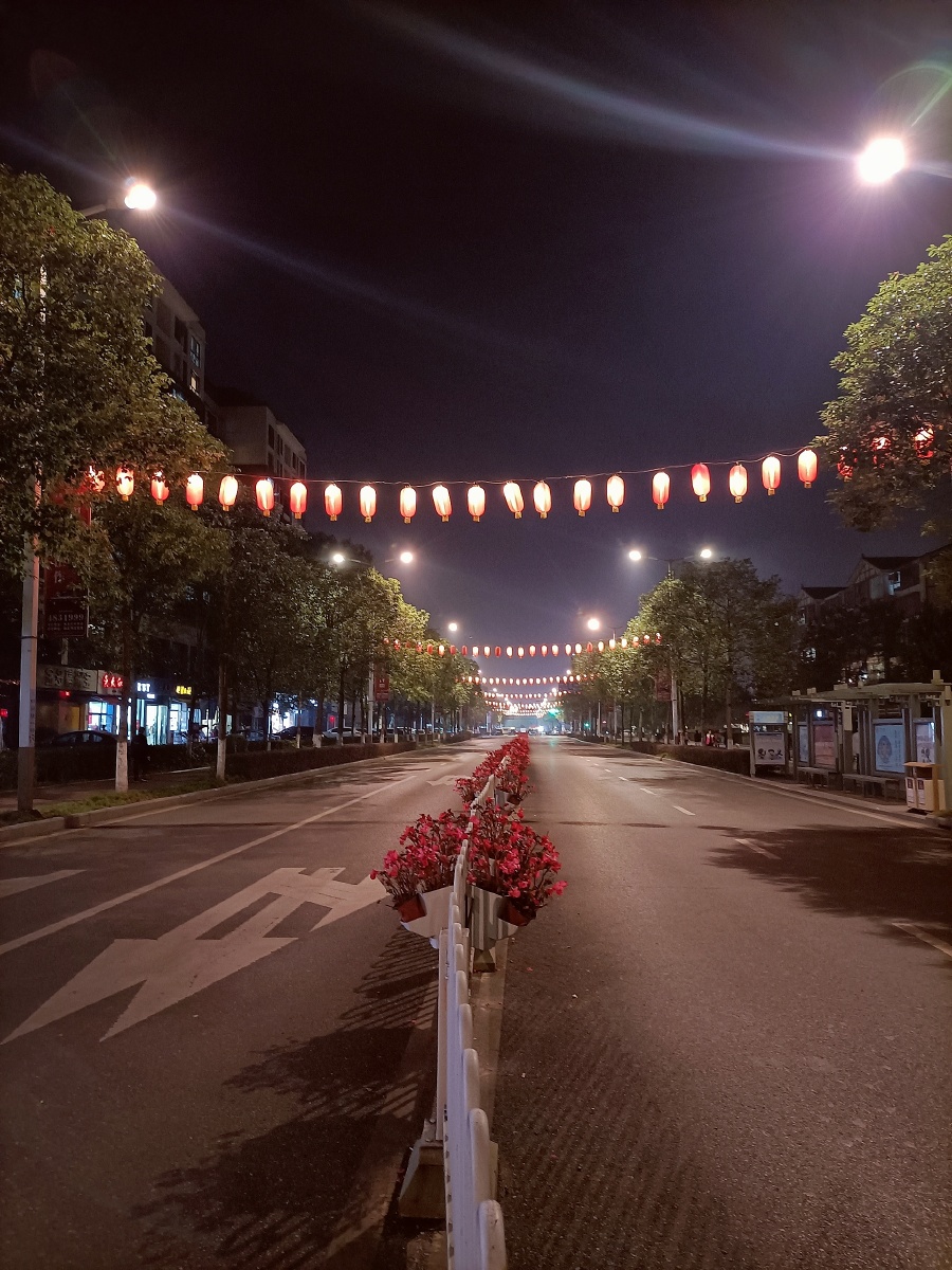 vivo夜景实拍图片清晰色彩饱满