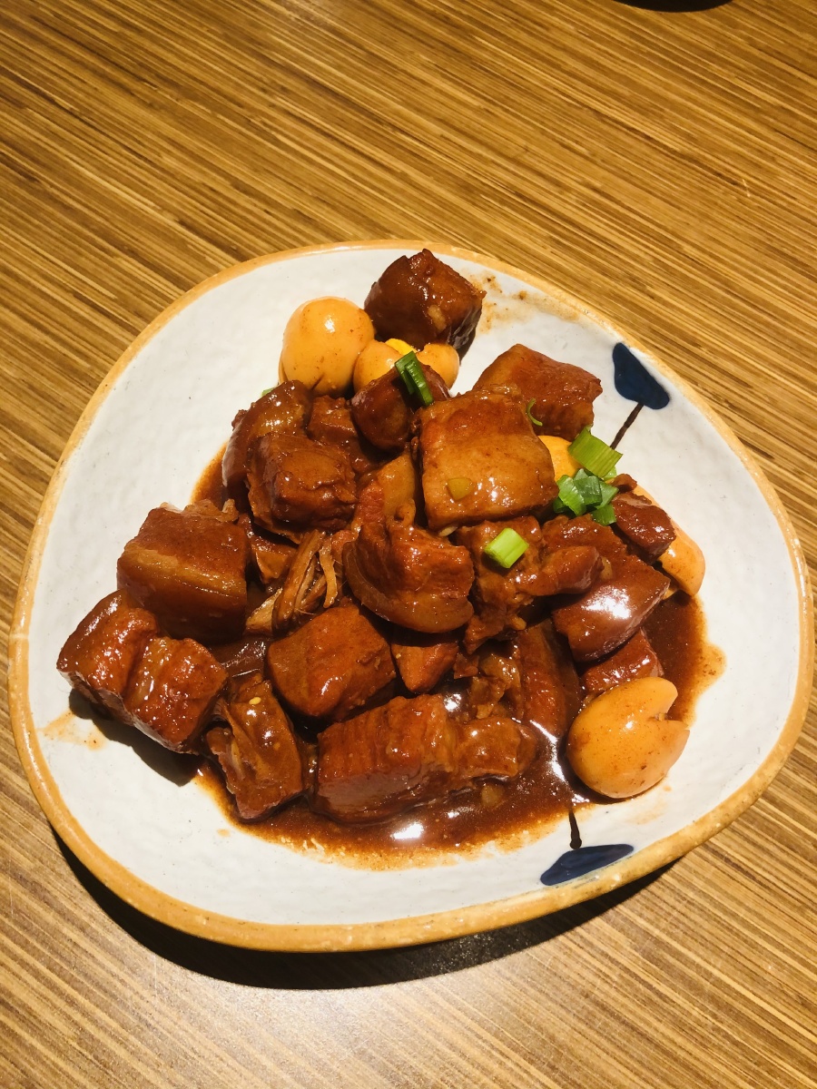 红烧肉焖蛋补充热能量