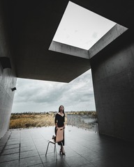 001