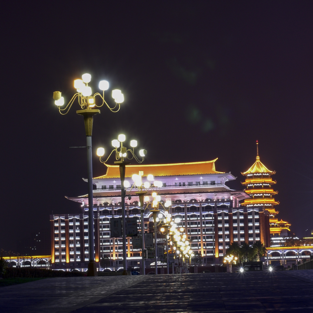 【夜景】杏林湾的月亮