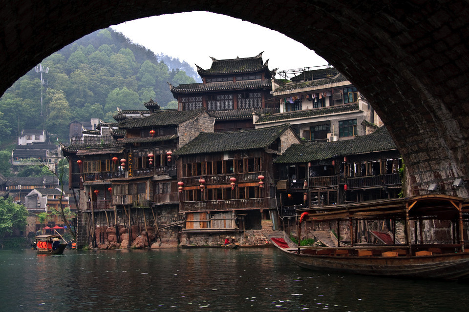 凤凰拱桥 br /> 湖南凤凰的拱桥