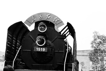 765987