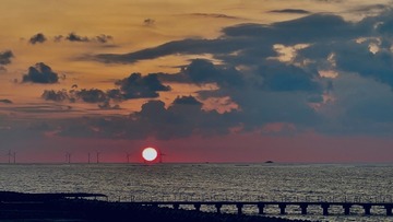 A7D2D3F5-2B9F-44FD-8C51-29307FA9FA0F/L0/001