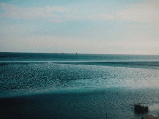 1225953D-F8B7-4055-8875-607D719A9DFC/L0/001