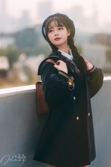 799D939A-3B59-48E2-B370-44FC7F1CB85A/L0/001