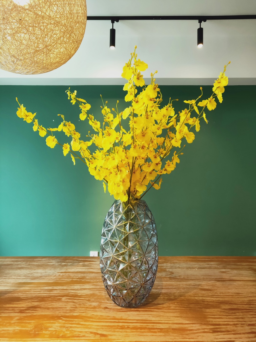 精美的鎏金玻璃花瓶商业海报制作广告素材平面设计感恩节圣诞节