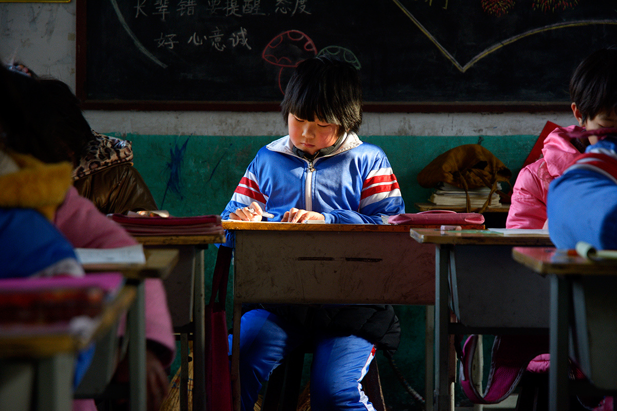 一个勤奋的山村孩子