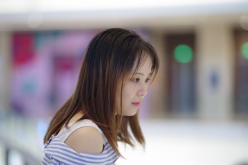 518502