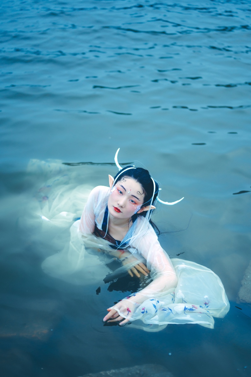 妖是什么样子的她们喜欢变成美艳的女子彩彩小葫芦