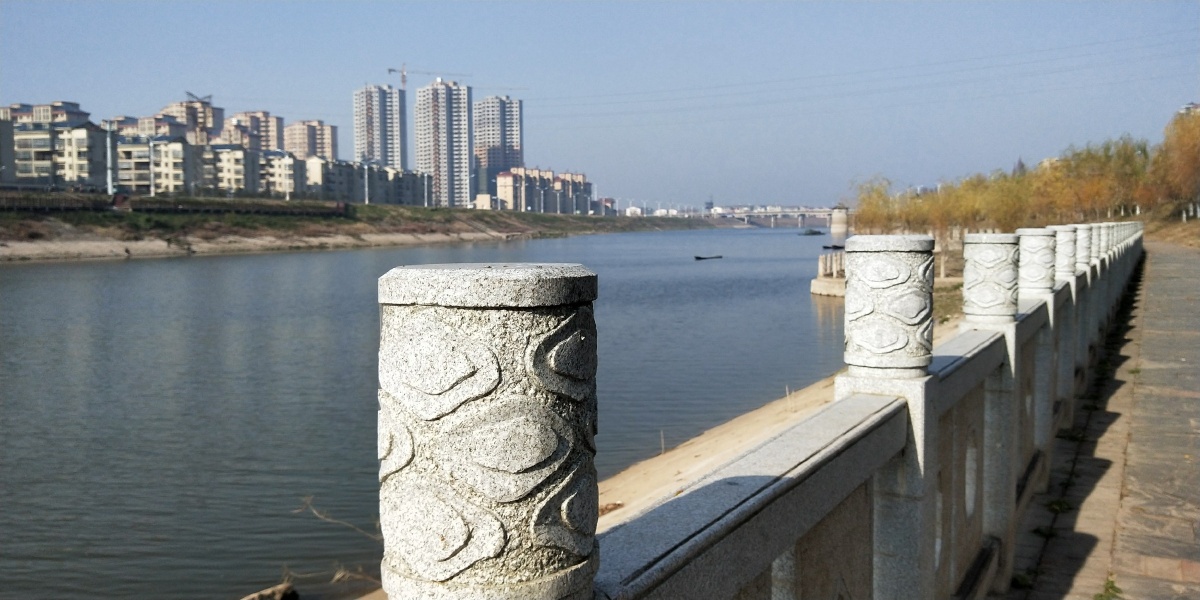 拆迁的东门水码头二桥上下东大堤清水新火车站遗址