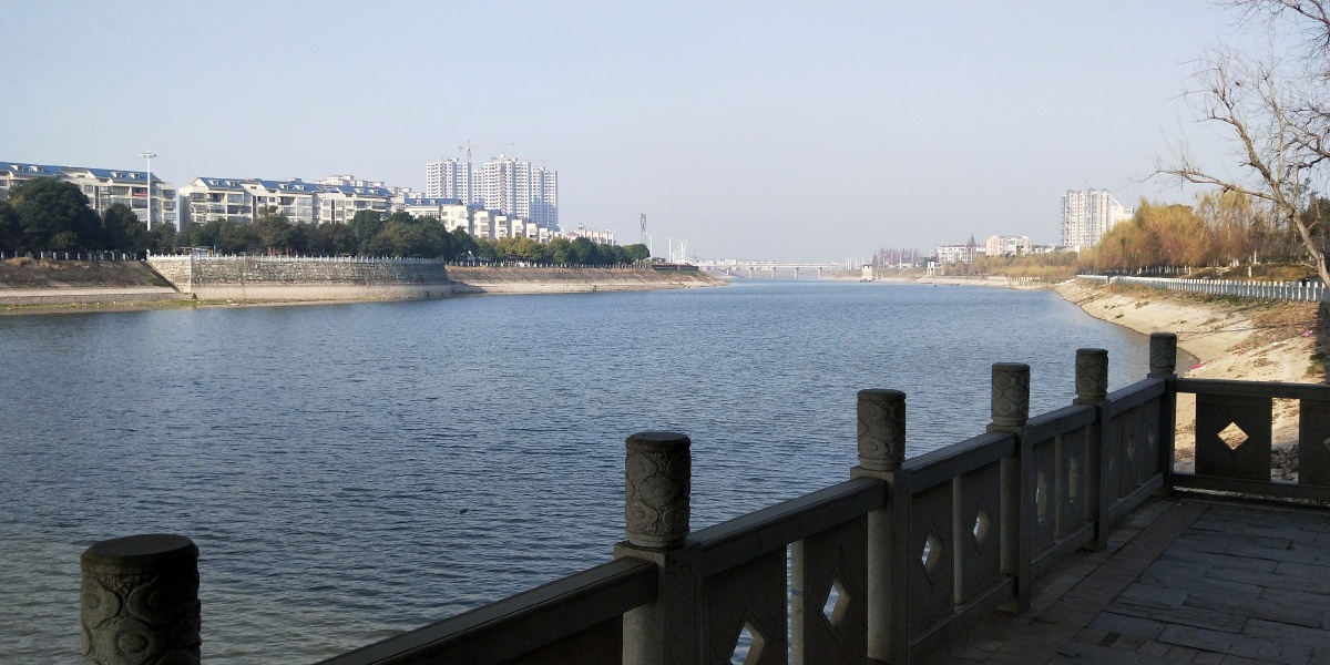 拆迁的东门水码头二桥上下东大堤清水新火车站遗址