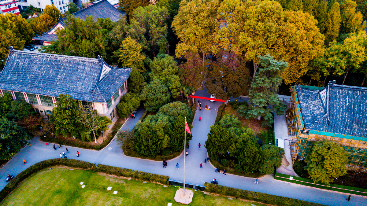 南京师范大学秋日航拍图