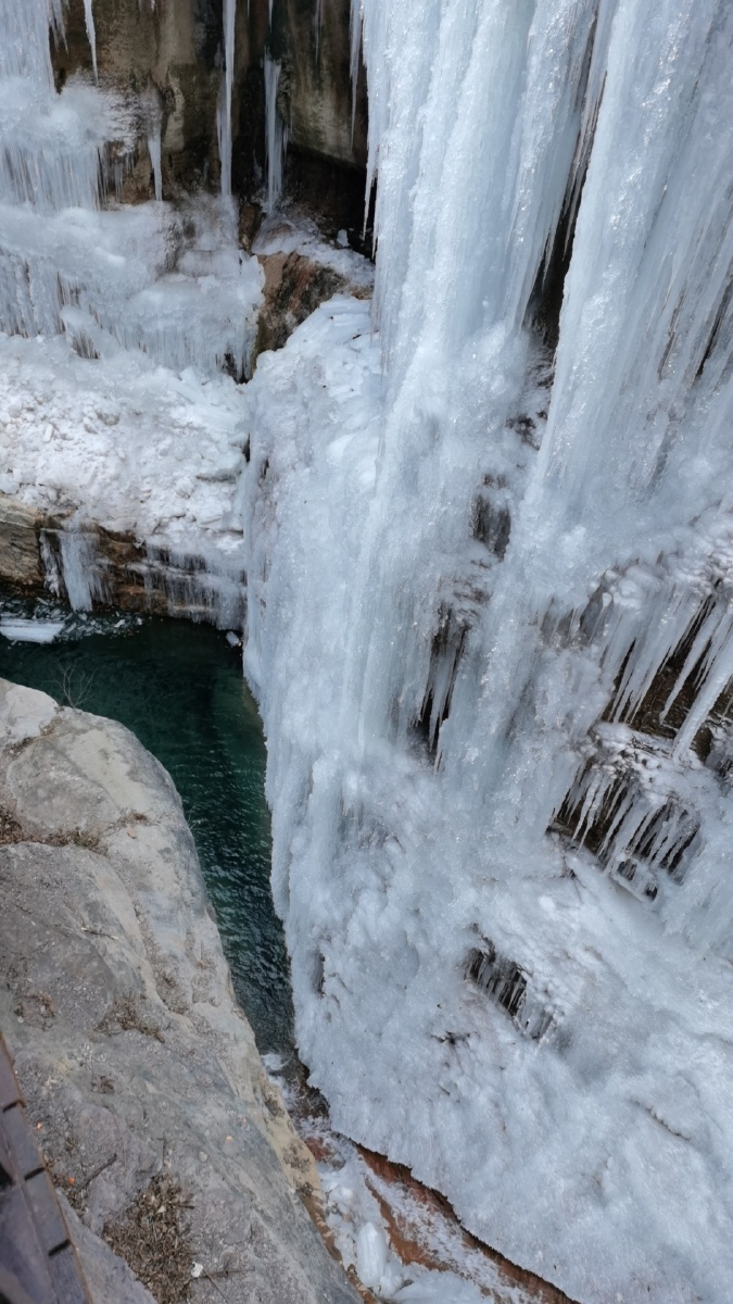 云台山冰挂