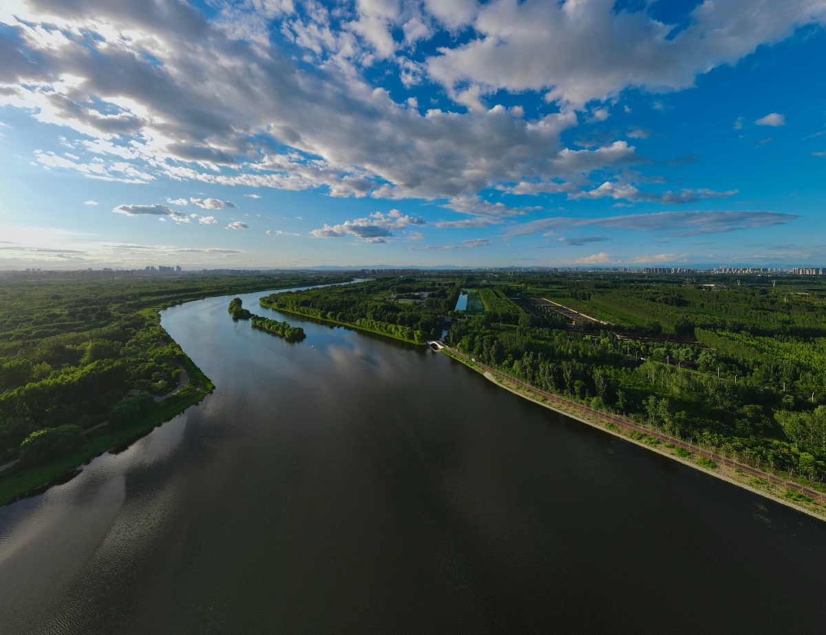 全景航拍北京大运河森林公园