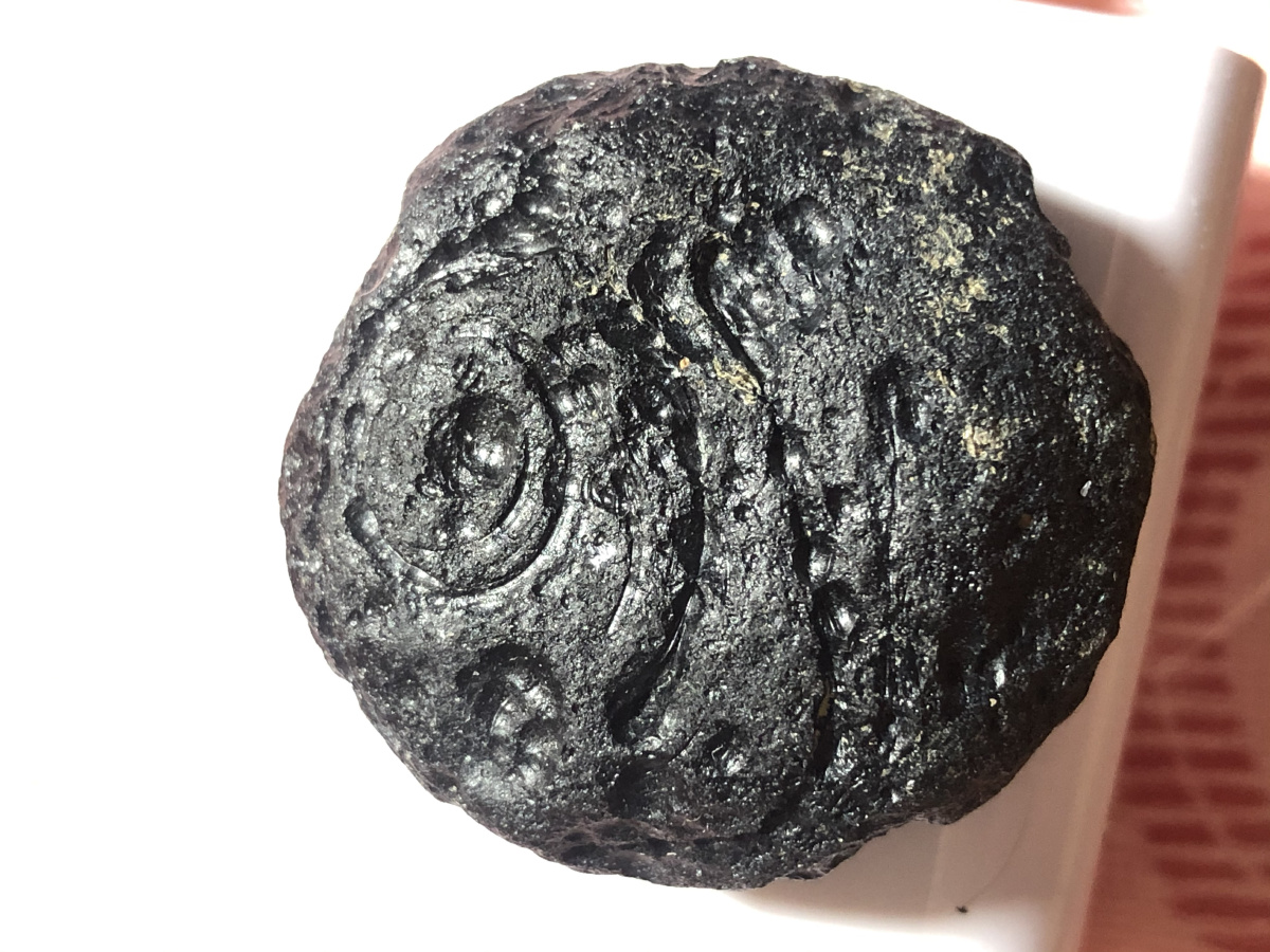 雷公墨玻璃陨石原石标本