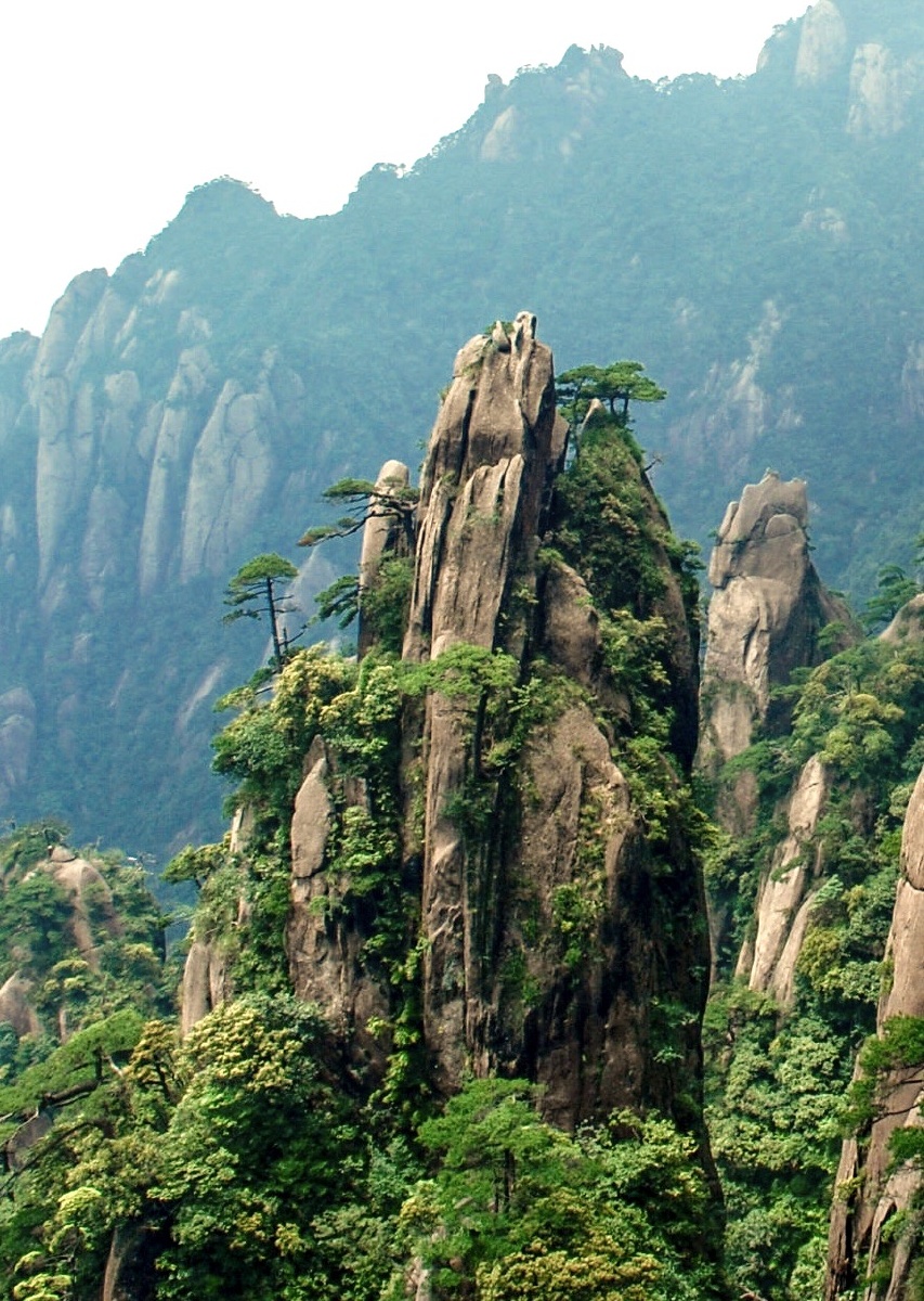 高耸险峻三清山