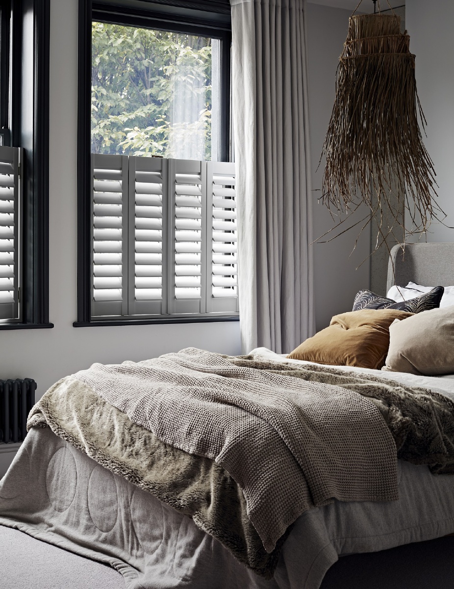 卧室百叶窗室内设计