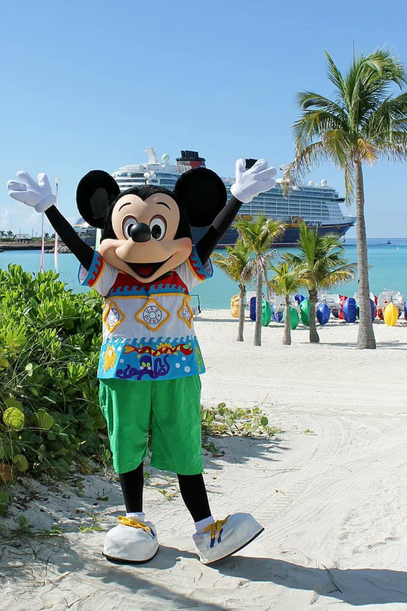 可爱的卡通米奇人偶