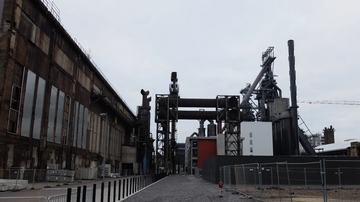 737186