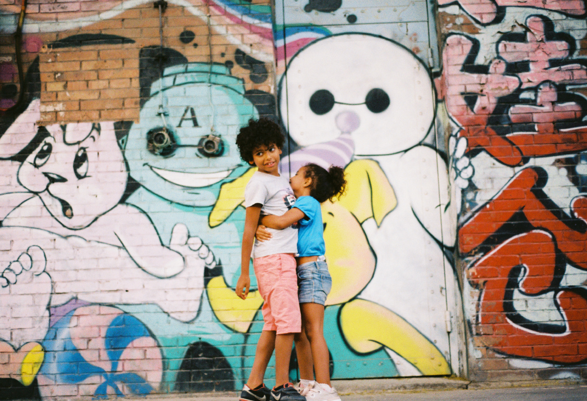 798看到的一对可爱的兄妹