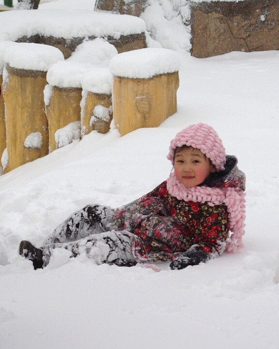 戏雪1<br />
