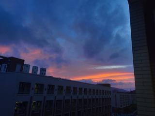 190060