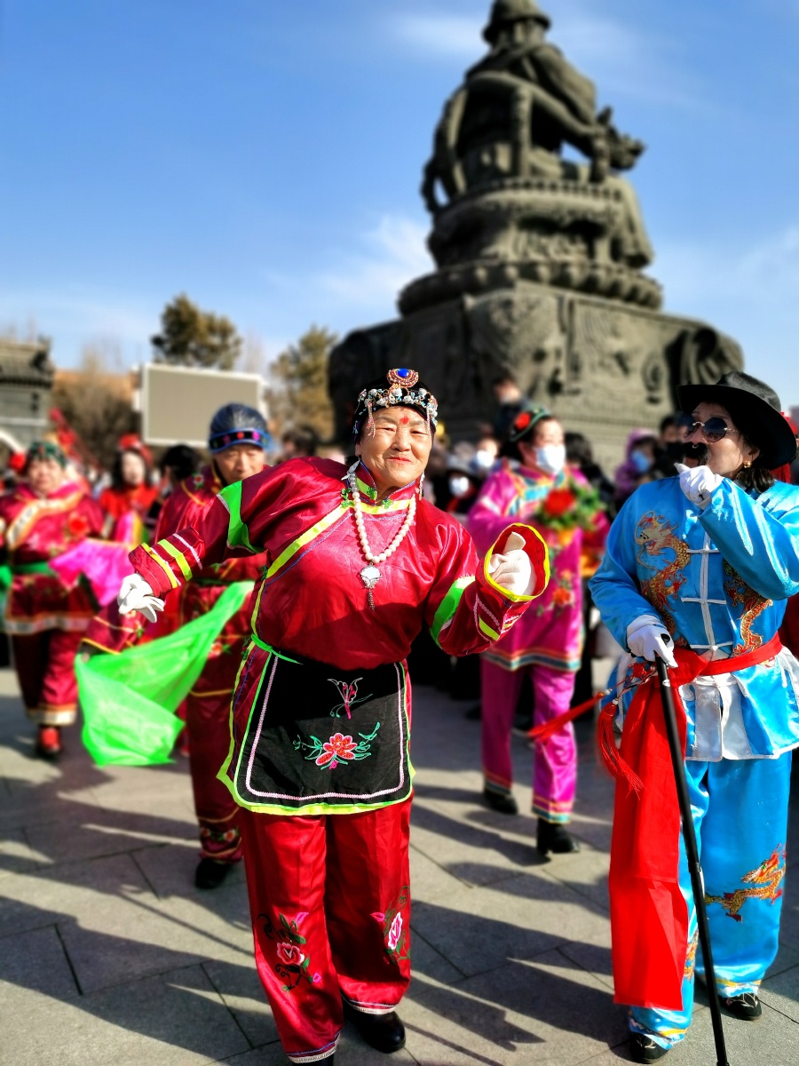北方过年习俗游八仙老街上舞起来