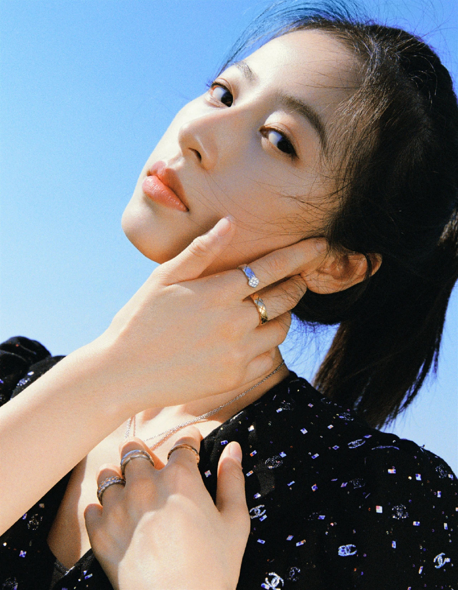 女神系列之周雨彤