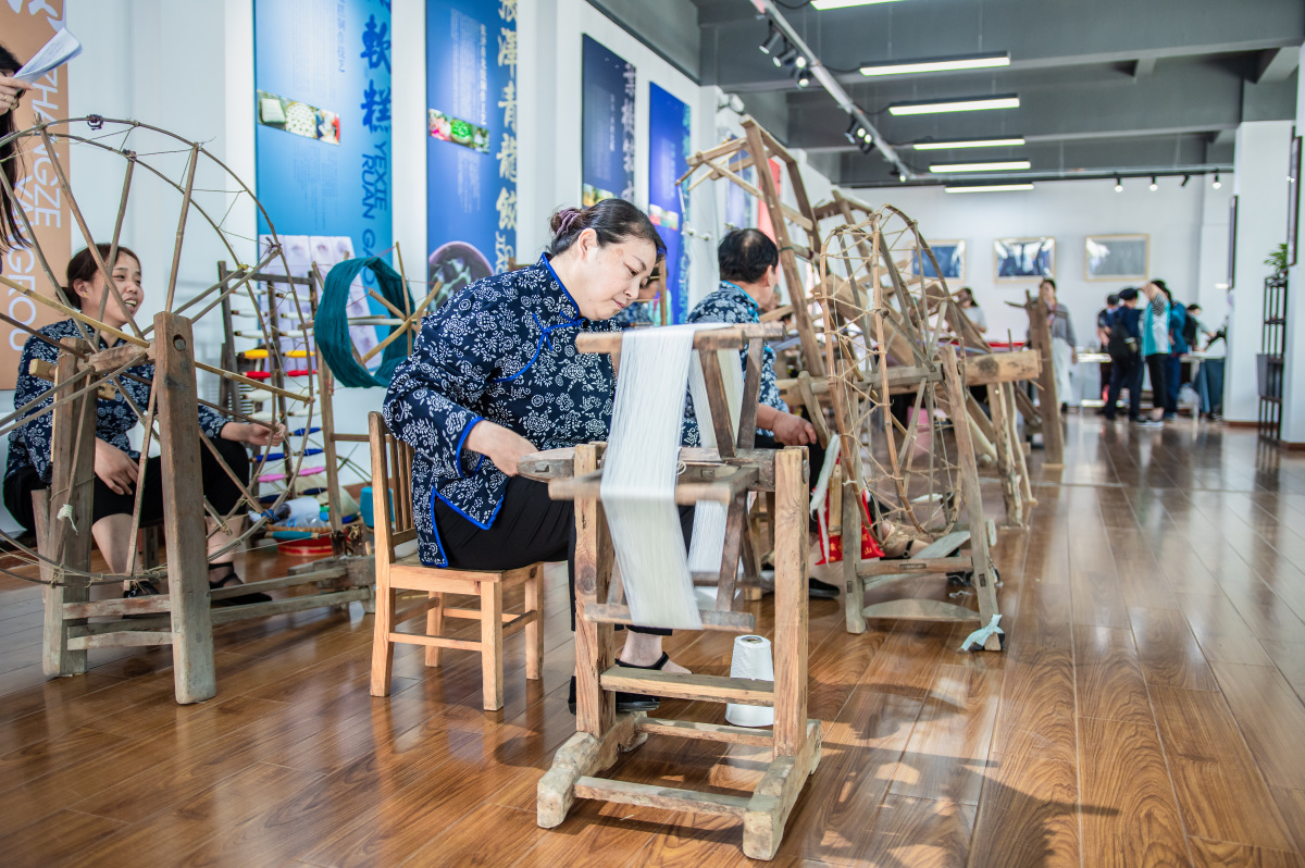 织布纺纱展示与交流