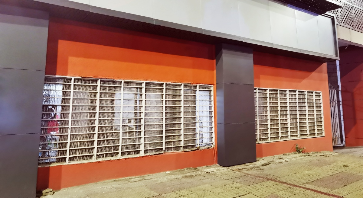 橘黄色外墙挺漂漂的06