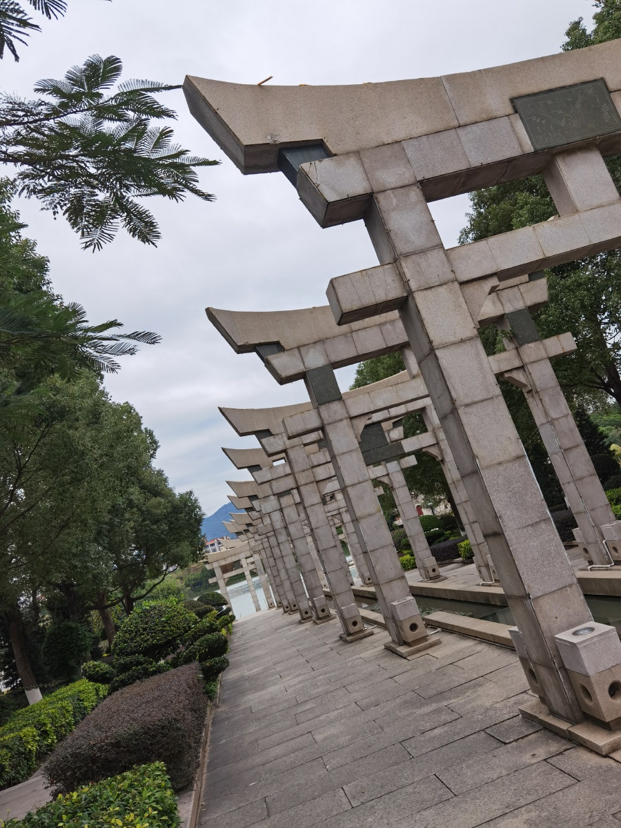 泉州东湖公园里的壮观一角