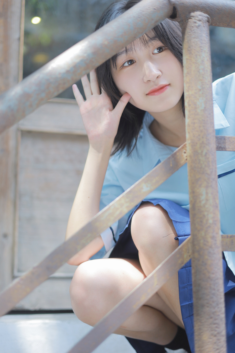 校服写真| 下课要一起听周杰伦的歌曲吗? - 觅兔mt - 图虫