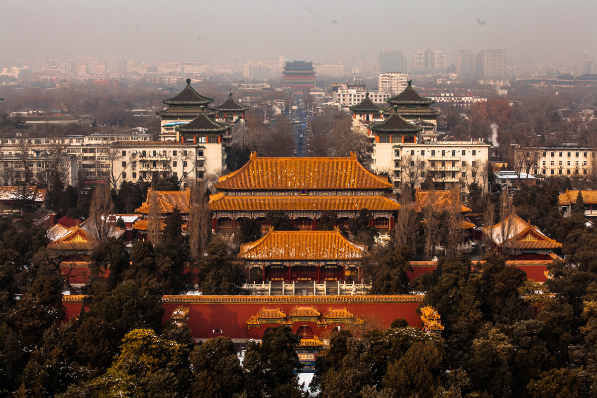 在景山万春亭拍摄北京中轴线上的建筑