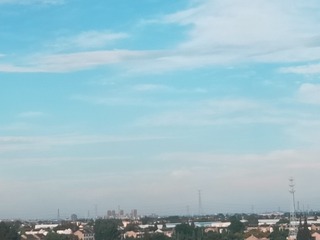 618