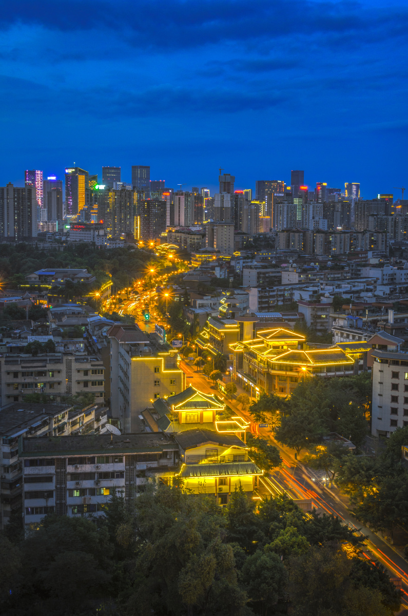 塔与街头摄影第32期古城#景点风景都市成都爬楼风光夜景还没有人打赏