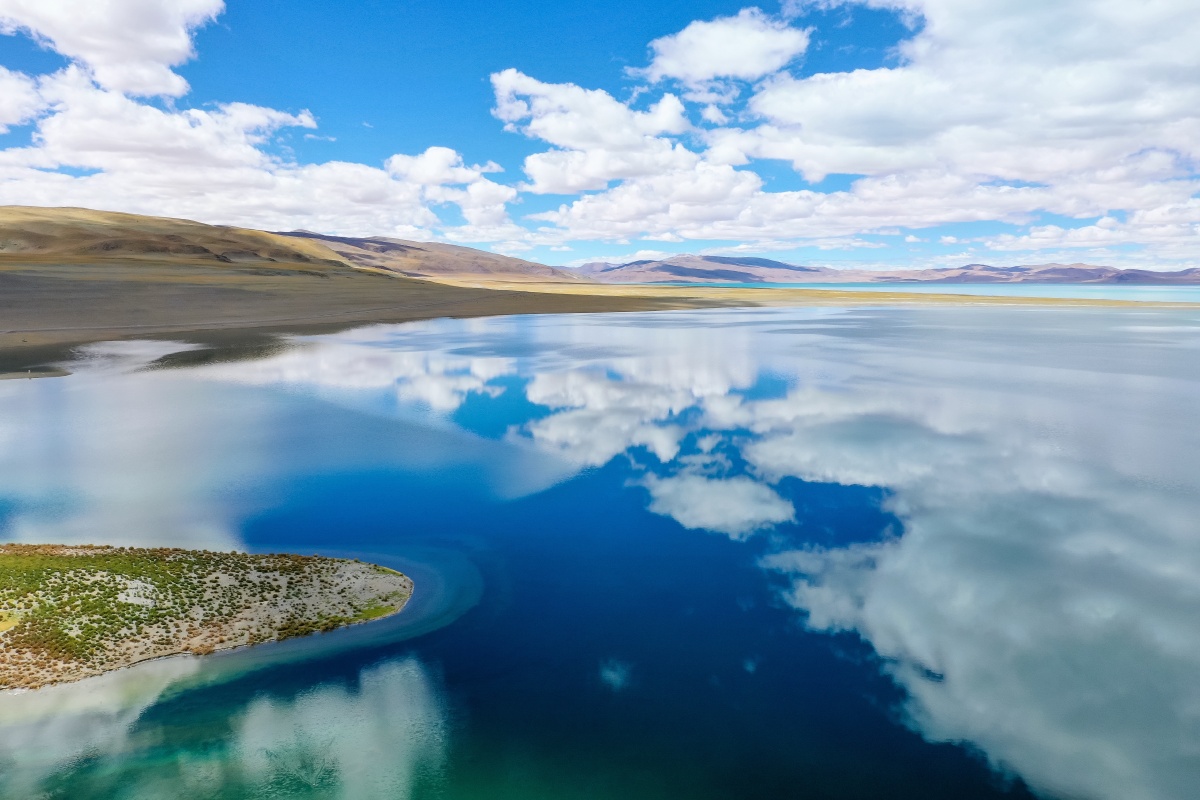 这里是这个星球上最纯净的地方这里是中国的西藏这里拥有不输全球任何