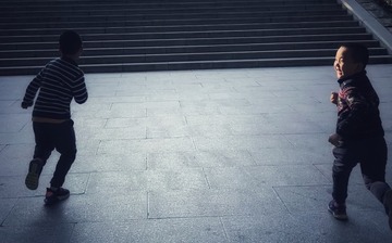 001