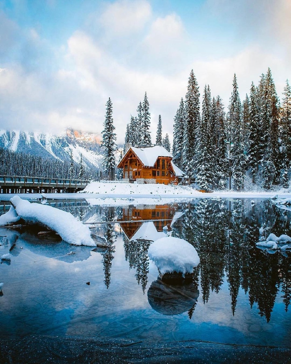 落基山脉的冬日雪景宛如人间仙境