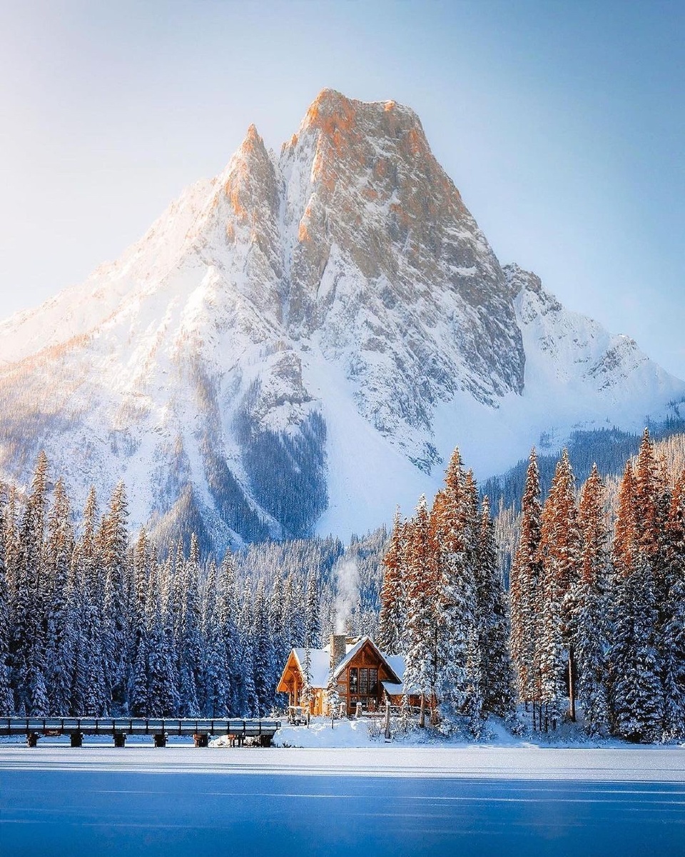 落基山脉的冬日雪景宛如人间仙境
