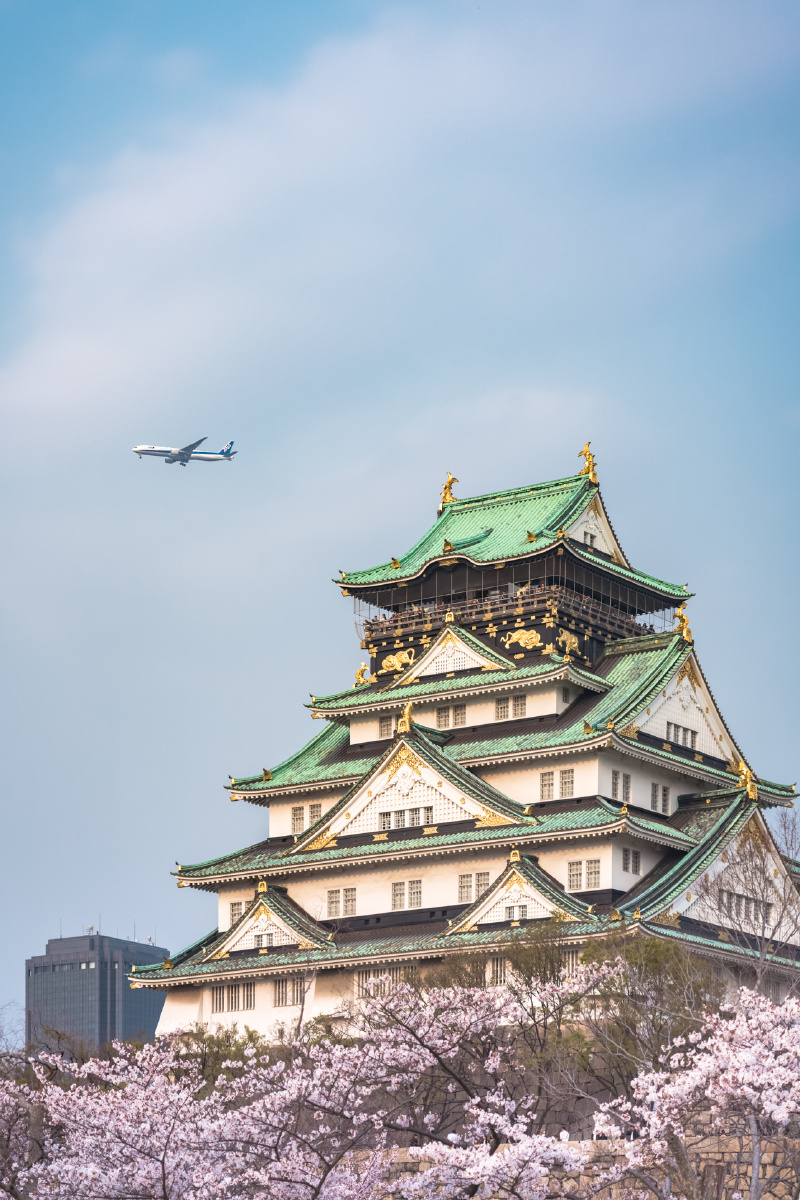 大阪城天守阁,承载着丰成秀吉的一生峥嵘,最终被德川家取代.大阪西北