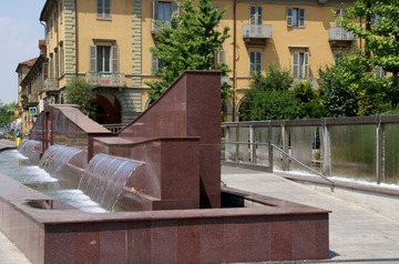 3656