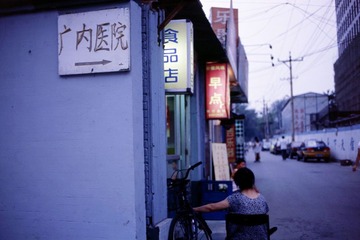 傍晚路边
