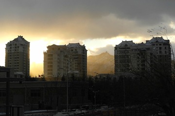 208759