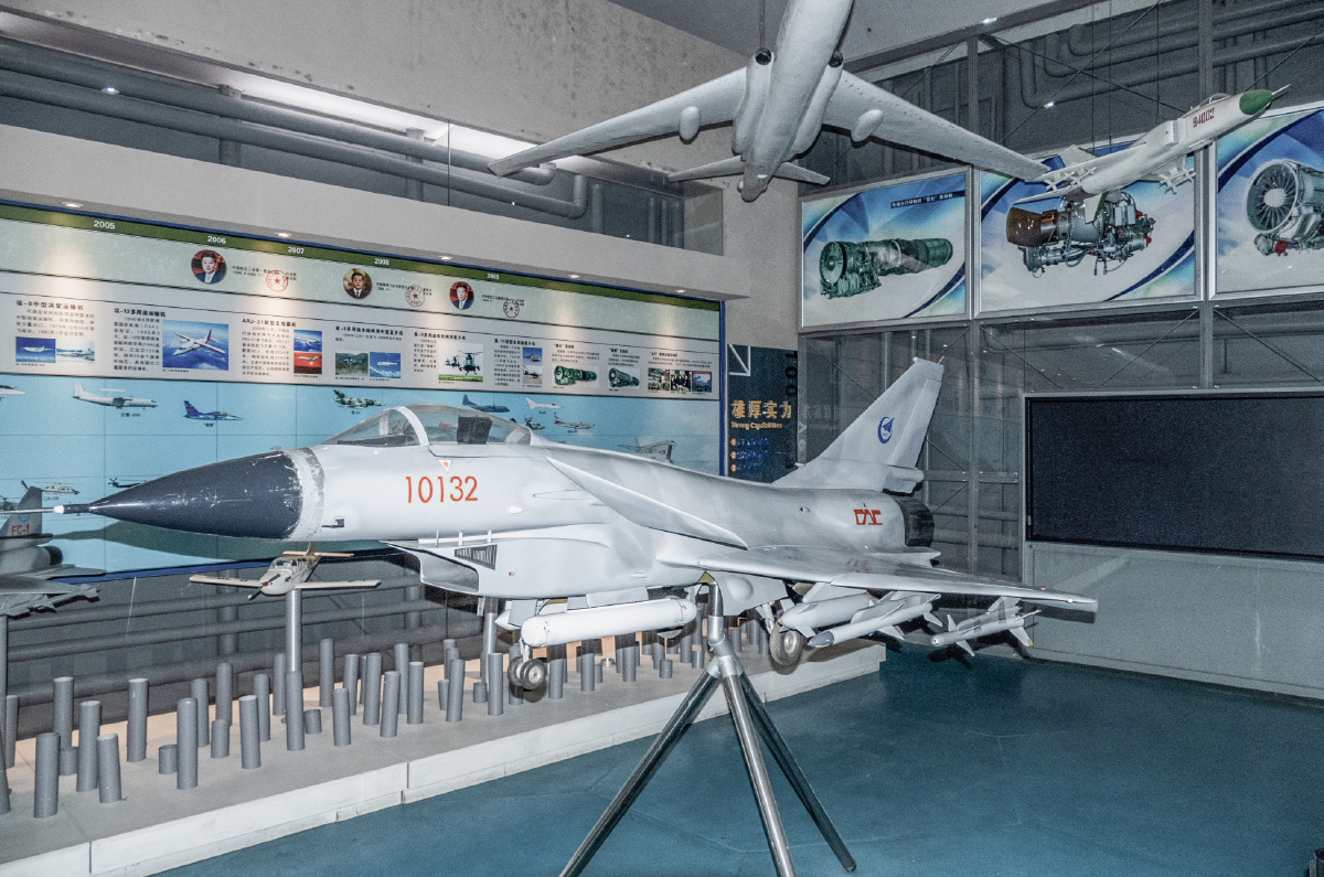 第一座对外开放的大型航空博物馆,该馆坐落在北京市昌平区大汤山脚下