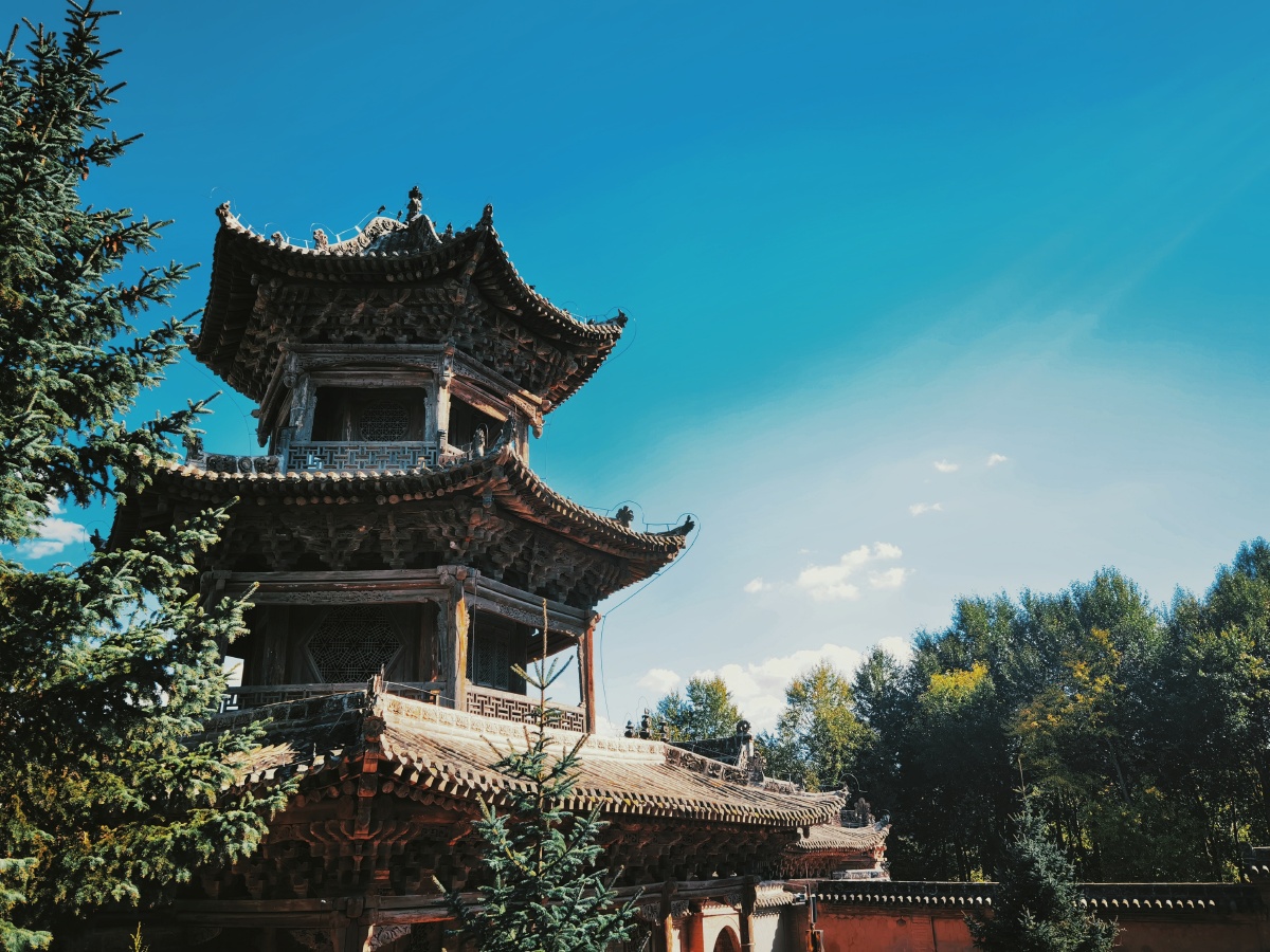 洪水泉清真寺总面积为6000多平方