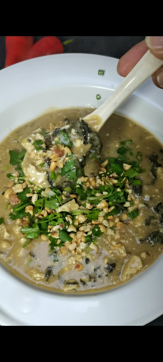 芝麻叶烩豆腐