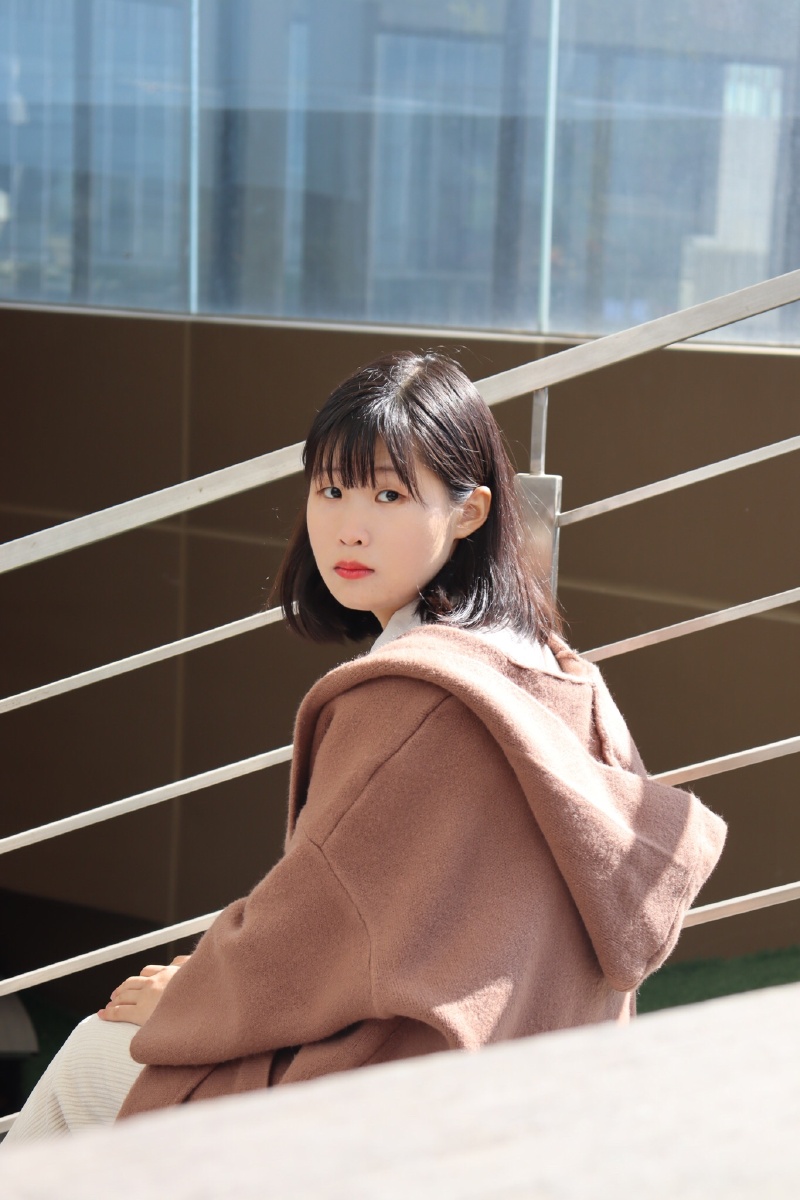 安安静静的女孩子就是乖乖女叭