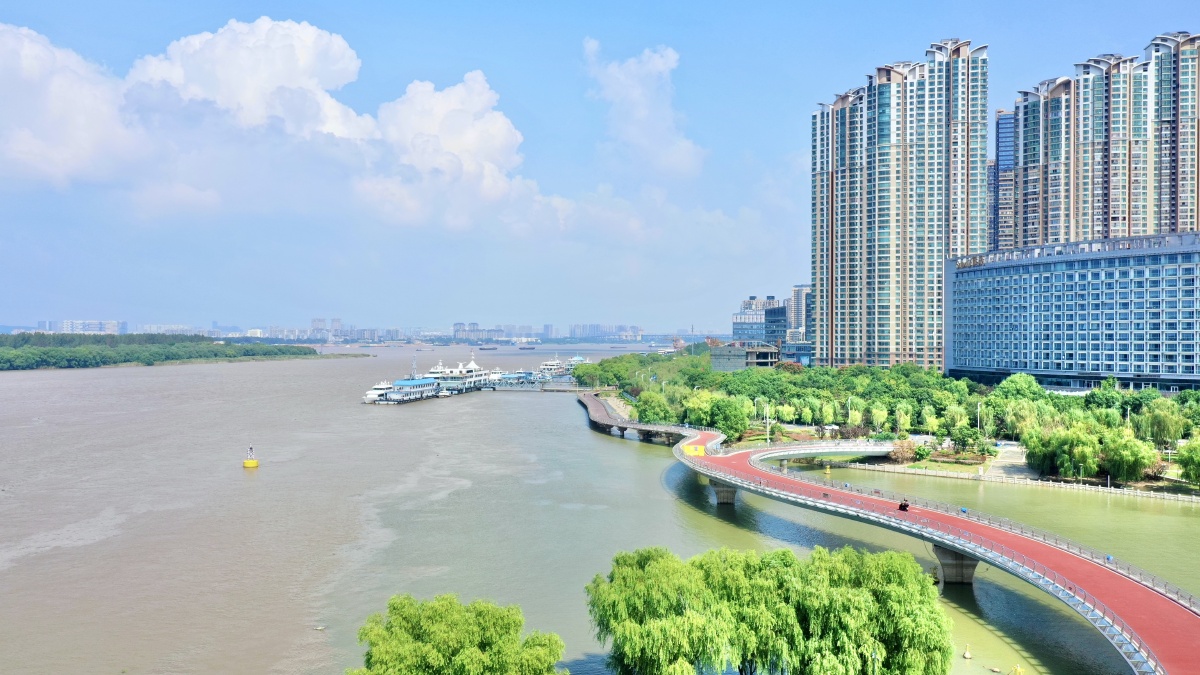 南京长江两岸风光